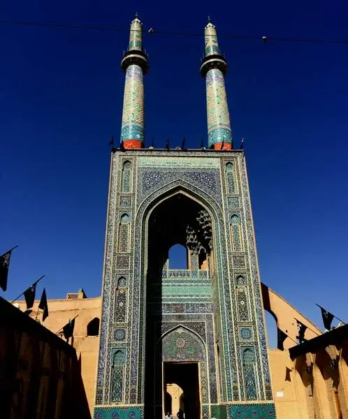 سردر شرقی مسجد جامع یزد