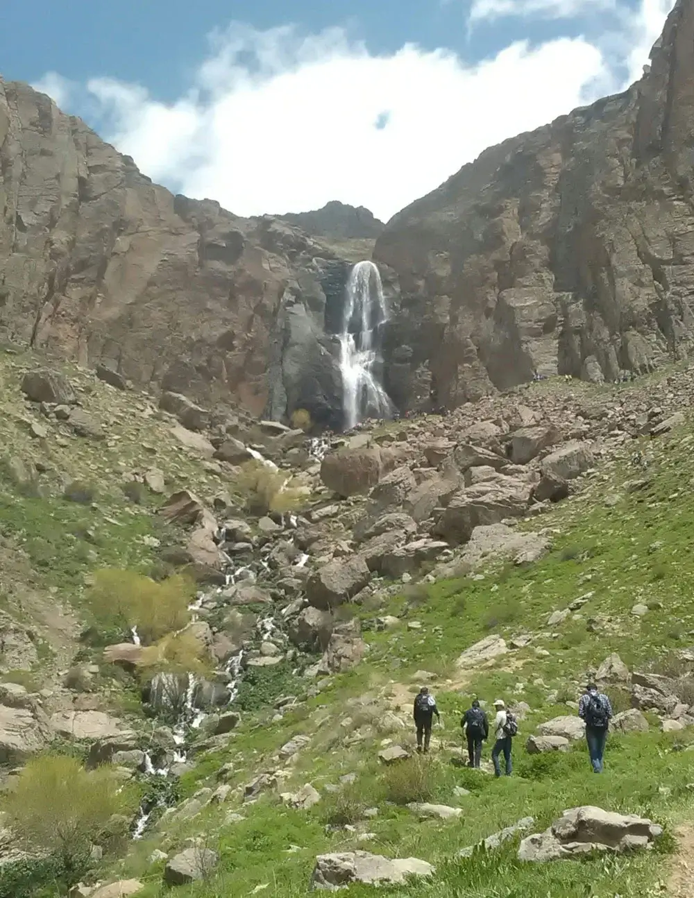 آبشار اسکندر تبریز از دور