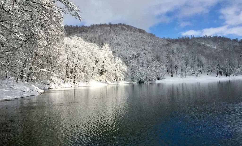 دریاچه چورت در زمستان