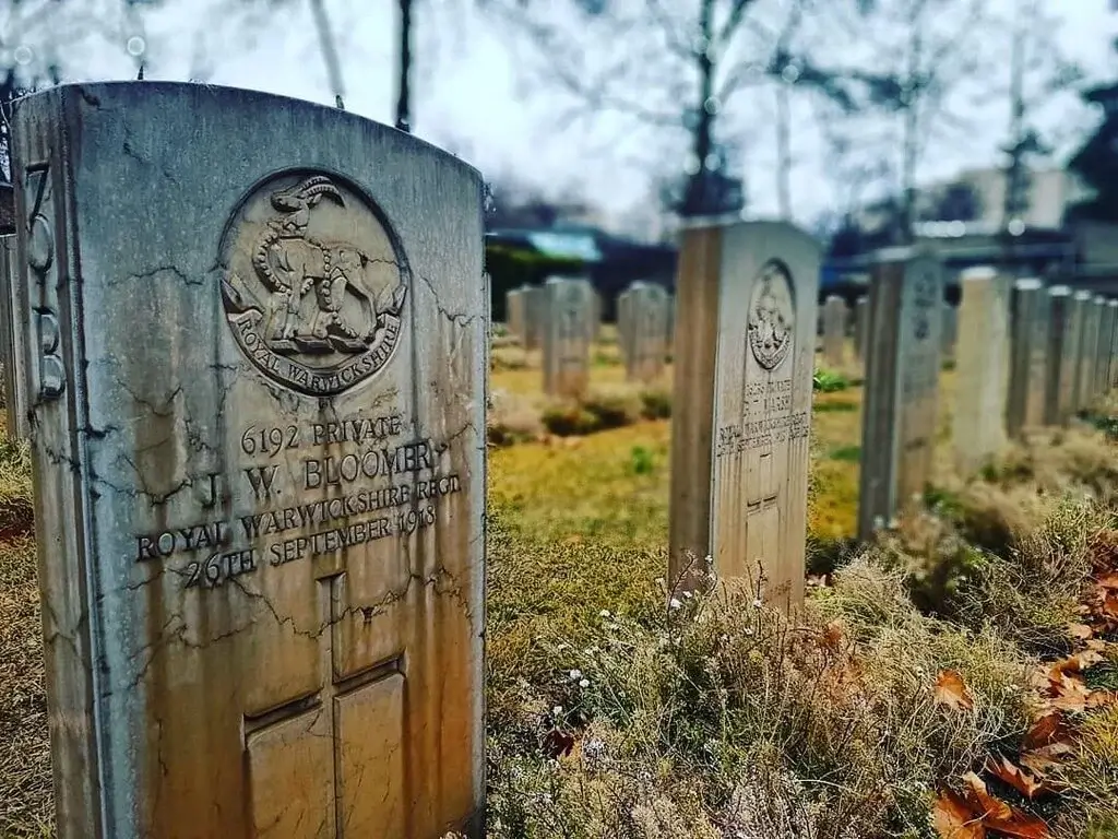 بازدید از قبرستان ممنوعه تهران
