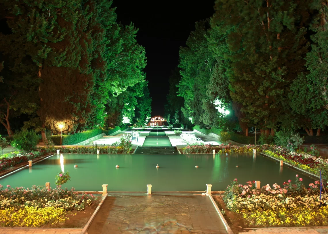 آدرس باغ شاهزاده ماهان کرمان