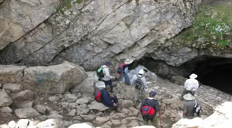 غار درفک رودبار 