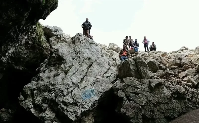 غار درفک گیلان