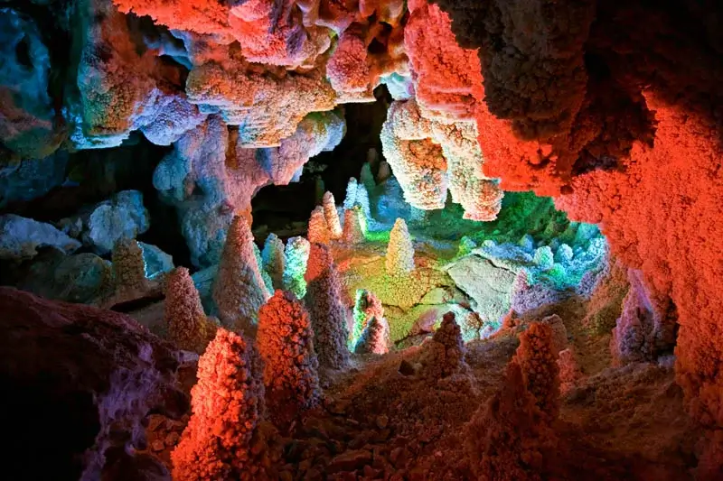 عکس غار نخجیر دلیجان 