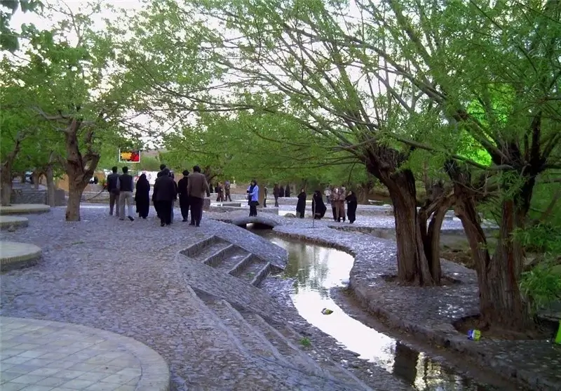 چشمه غربالبیز در استان یزد