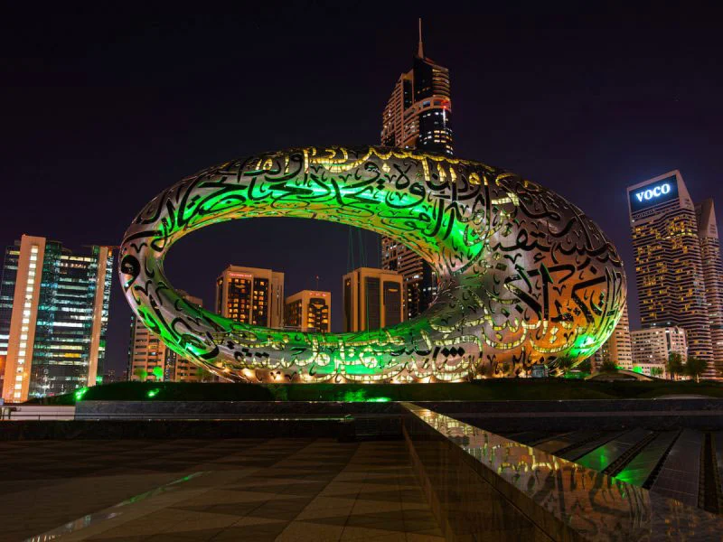  موزه آینده دبی در شب